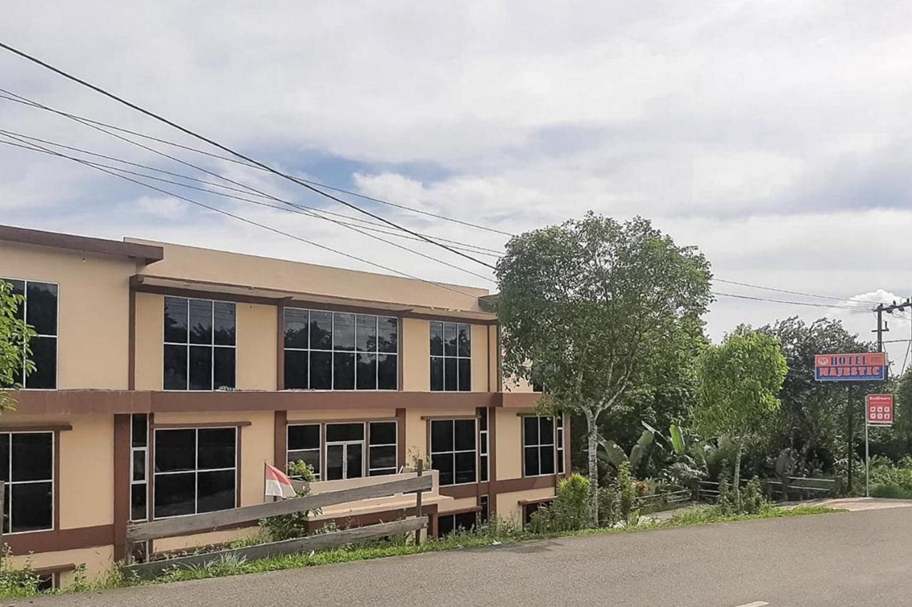Reddoorz Near Kantor Walikota Bontang Nyerakat Dış mekan fotoğraf